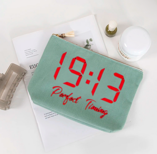 19:13 Perfect Timing Cosmetic Bag